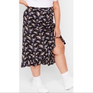 NWT  Nasty Gal Plus Floral Midi Skirt